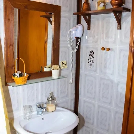 Mylos بيت ضيافة